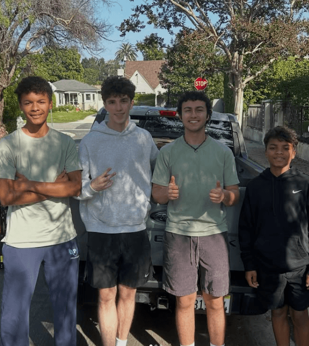 FeelingFullLA food rescue in action
